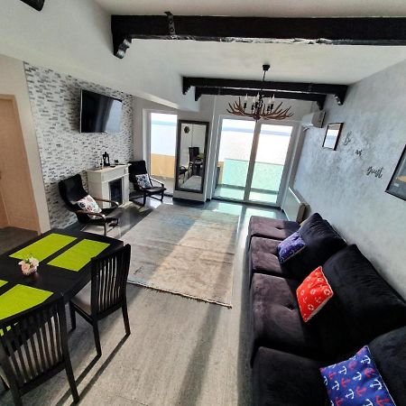 Moonlight Residence Mamaia Exterior photo
