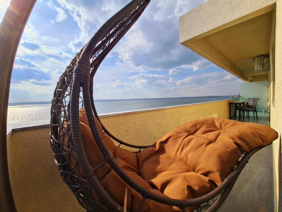 Moonlight Residence Mamaia Exterior photo