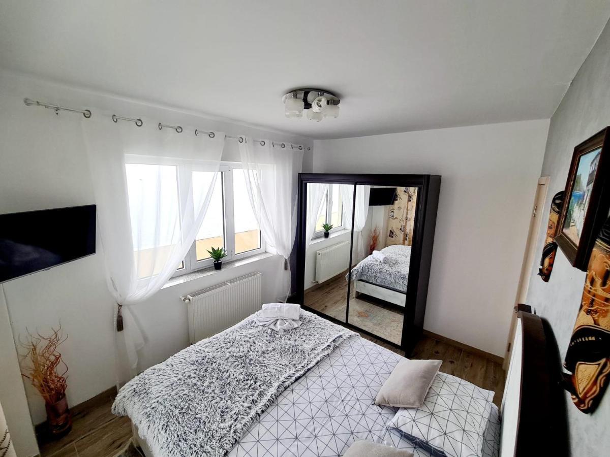 Moonlight Residence Mamaia Exterior photo
